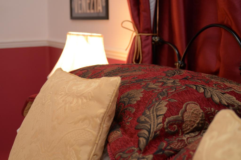 Feversham Lodge Guest House York Bagian luar foto