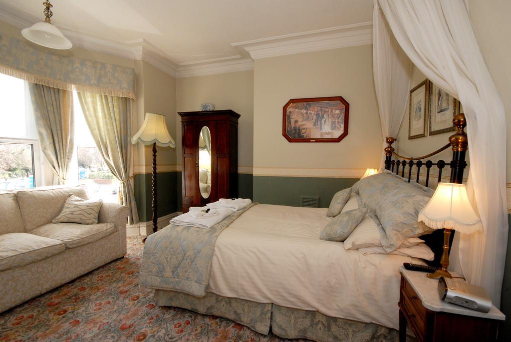 Feversham Lodge Guest House York Bagian luar foto